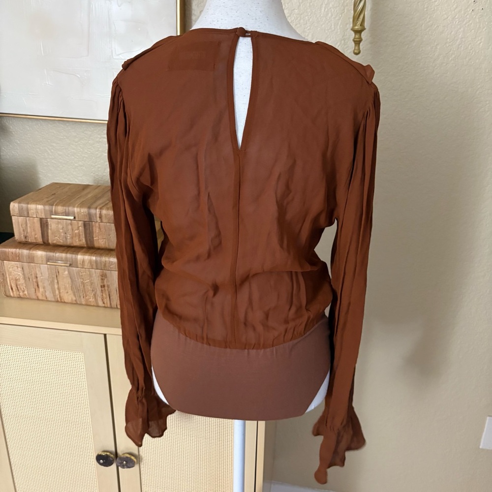 REFORMATION Brown Ruffle‎ Penny Bodysuit Size Medium - Picture 4 of 7